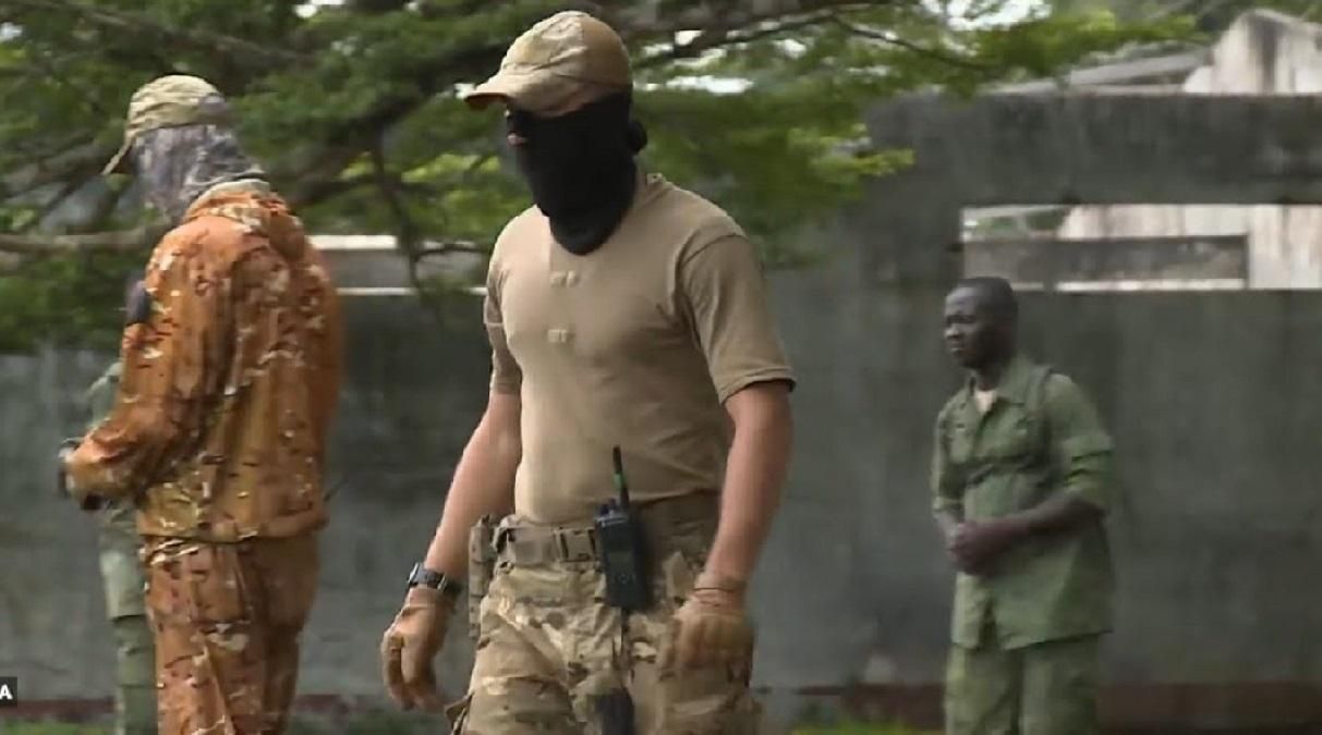 В ЦАР подорвались трое российских наемников В ЦАР подорвались трое российских наемников