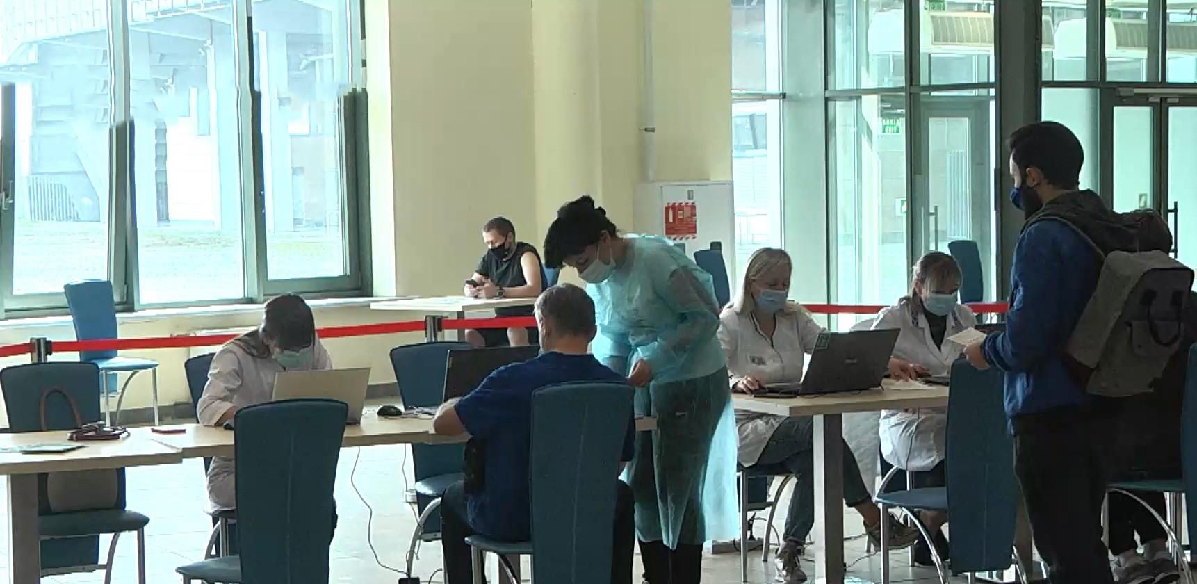 На правом берегу Киева планируют открыть центр вакцинации: в КГГА назвали сроки На правом берегу Киева планируют открыть центр вакцинации: в КГГА назвали сроки