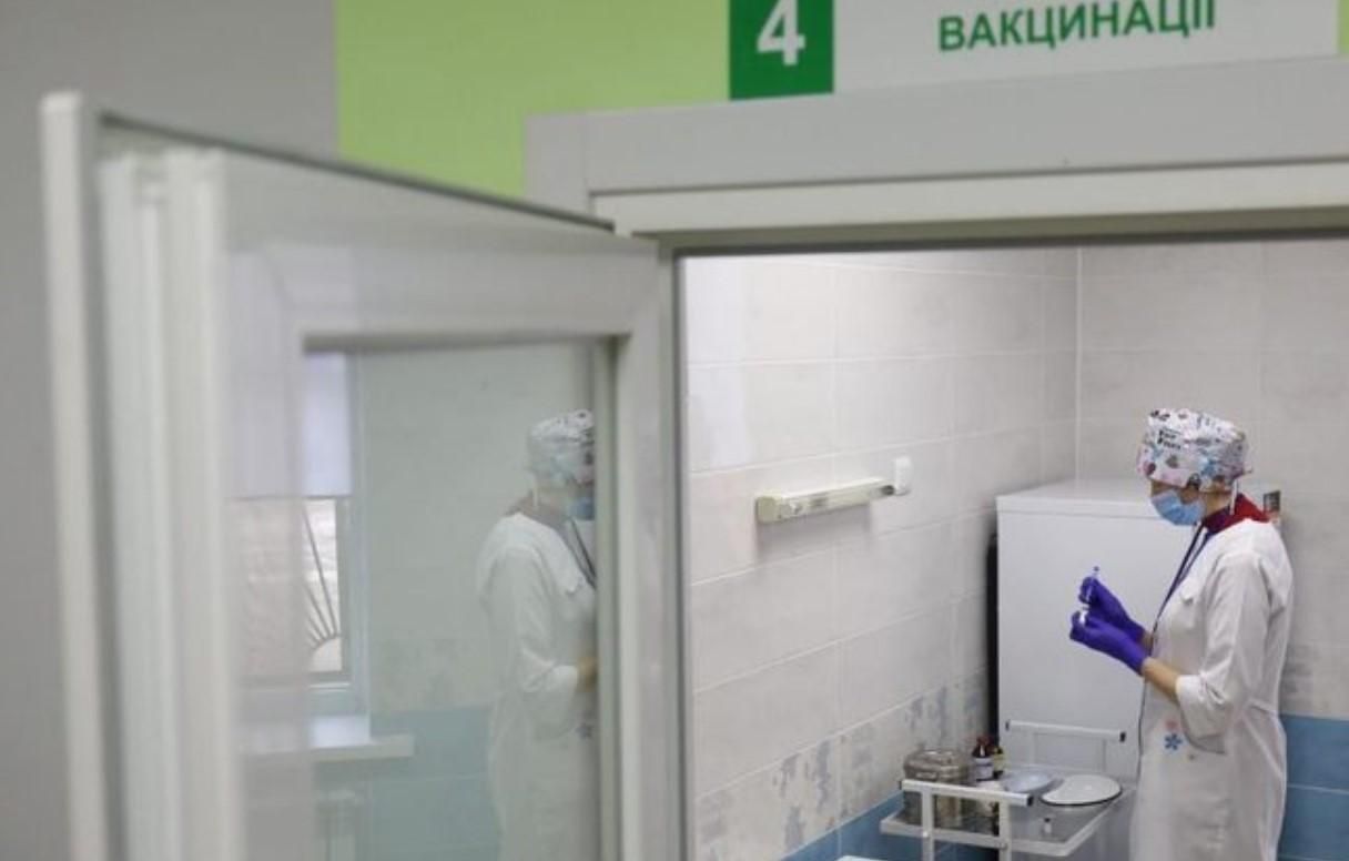 Вакцинація триває у хорошому темпі, – голова Львівської ОДА Козицький