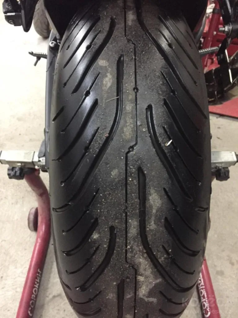 Гума у мотоциклові Гума у мотоциклові