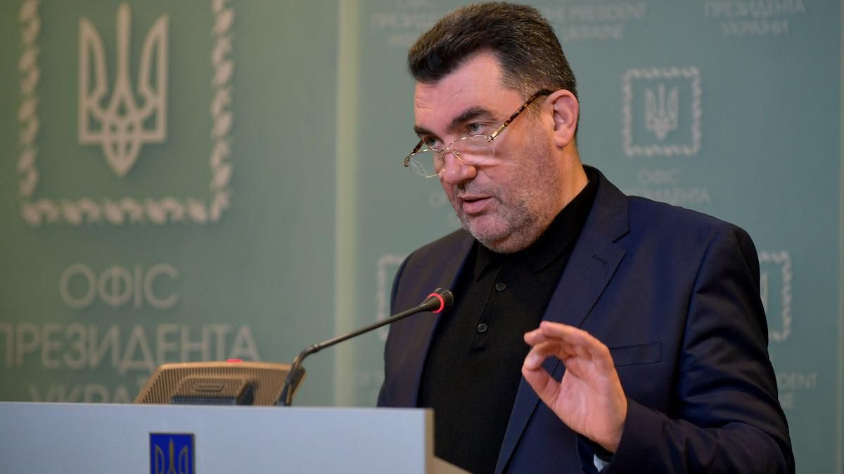 Посадка літака Ryanair у Білорусі має ознаки операції спецслужб Росії Посадка літака Ryanair у Білорусі має ознаки операції спецслужб Росії