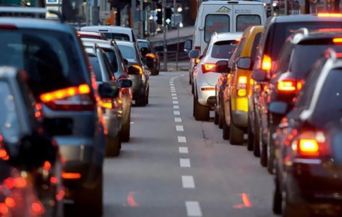 Де важко проїхати в Києві 2 червня: онлайн карта заторів Де важко проїхати в Києві 2 червня: онлайн карта заторів