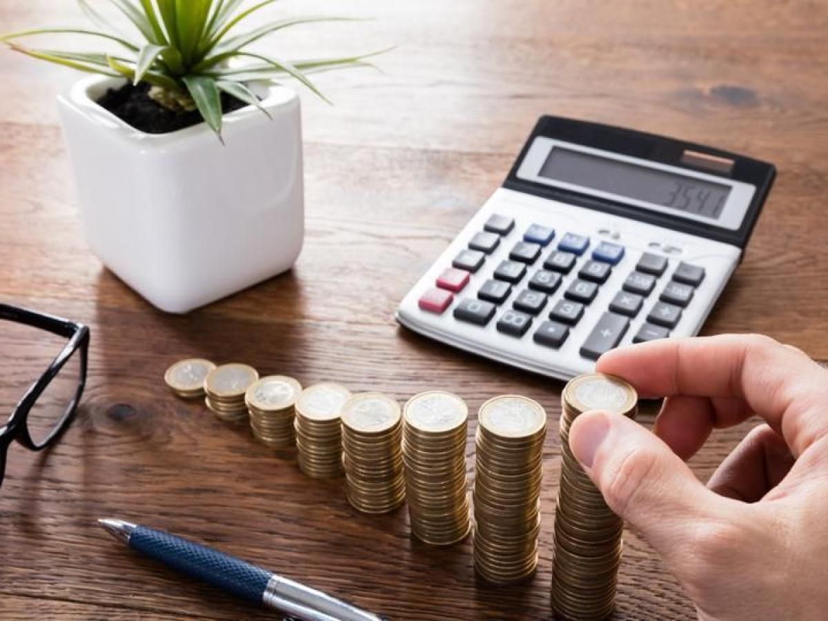 Рада підтримала прив'язку прожиткового мінімуму до середньої зарплати Рада підтримала прив'язку прожиткового мінімуму до середньої зарплати