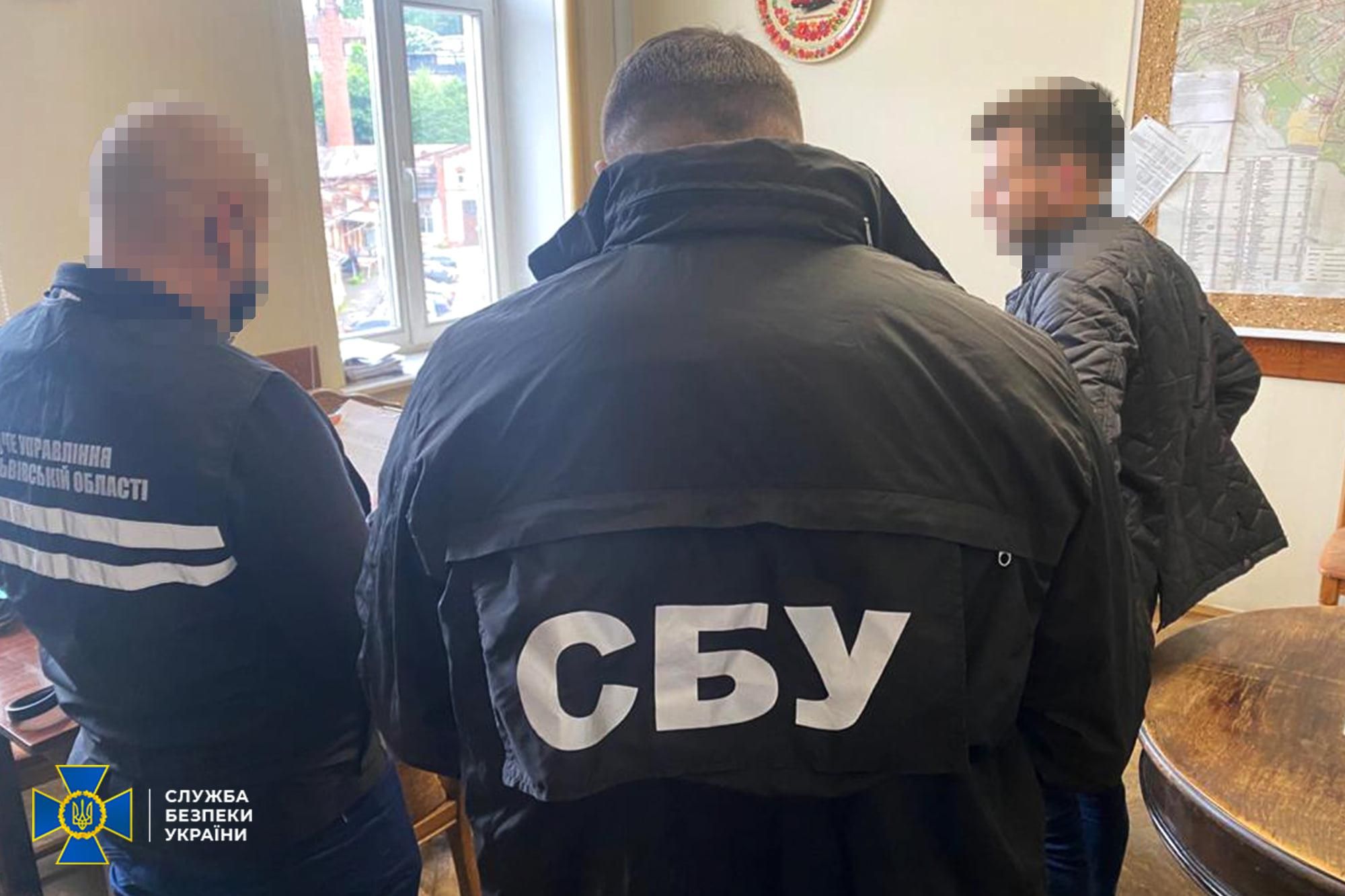 СБУ підозрює керівника Львівелектротрансу в привласненні 1 мільйона гривень: фото СБУ підозрює керівника Львівелектротрансу в привласненні 1 мільйона гривень: фото