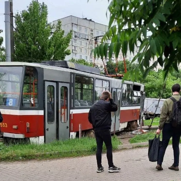 Трамвай зіскочив з реойок Харків ДТП Електротранспорт