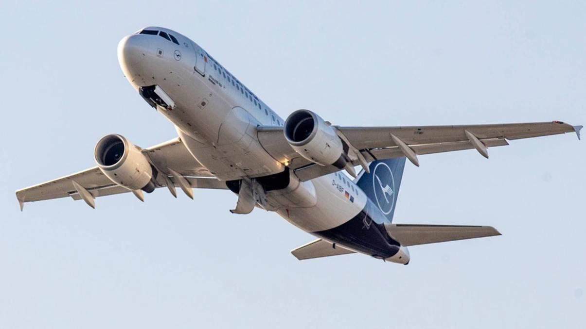 Німеччина припиняє приймати авіарейси з Росії 2 червня 2021 Німеччина припиняє приймати авіарейси з Росії 2 червня 2021