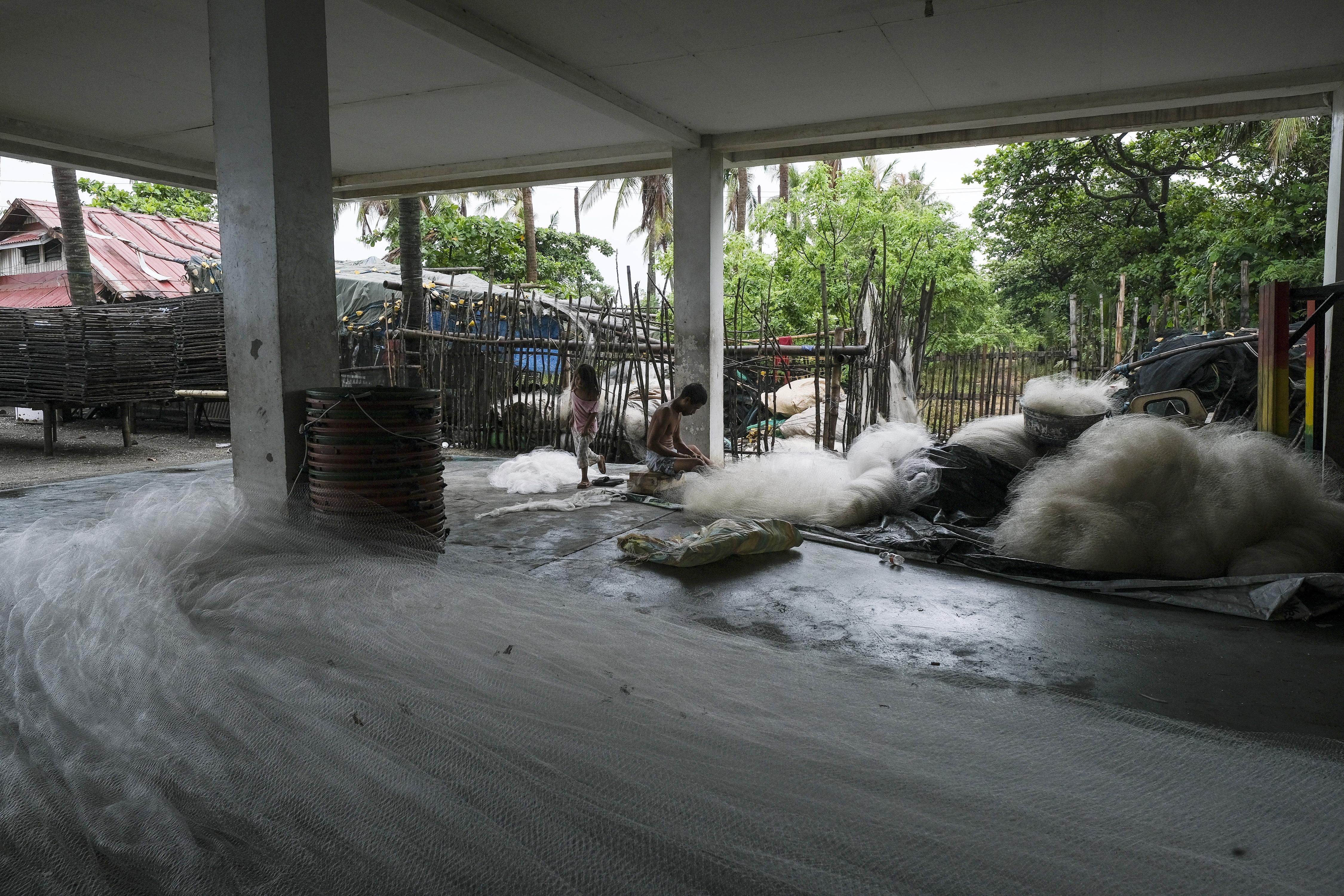 На Филиппины обрушился мощный тропический шторм: есть жертвы На Филиппины обрушился мощный тропический шторм: есть жертвы