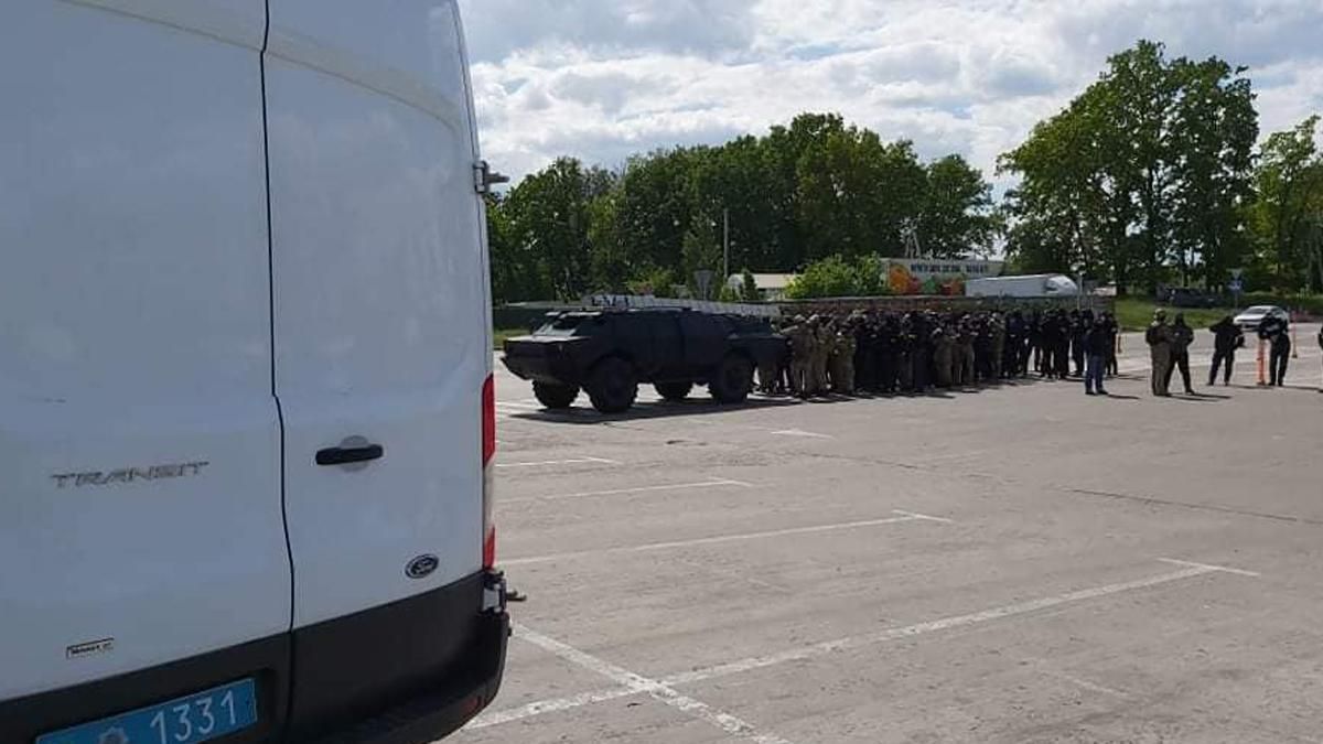 У Києві на ринку Столичний загострюється ситуація У Києві на ринку Столичний загострюється ситуація