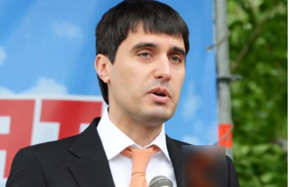 Ексрегіонал Микола Левченко повернувся з Росії в Україну Ексрегіонал Микола Левченко повернувся з Росії в Україну