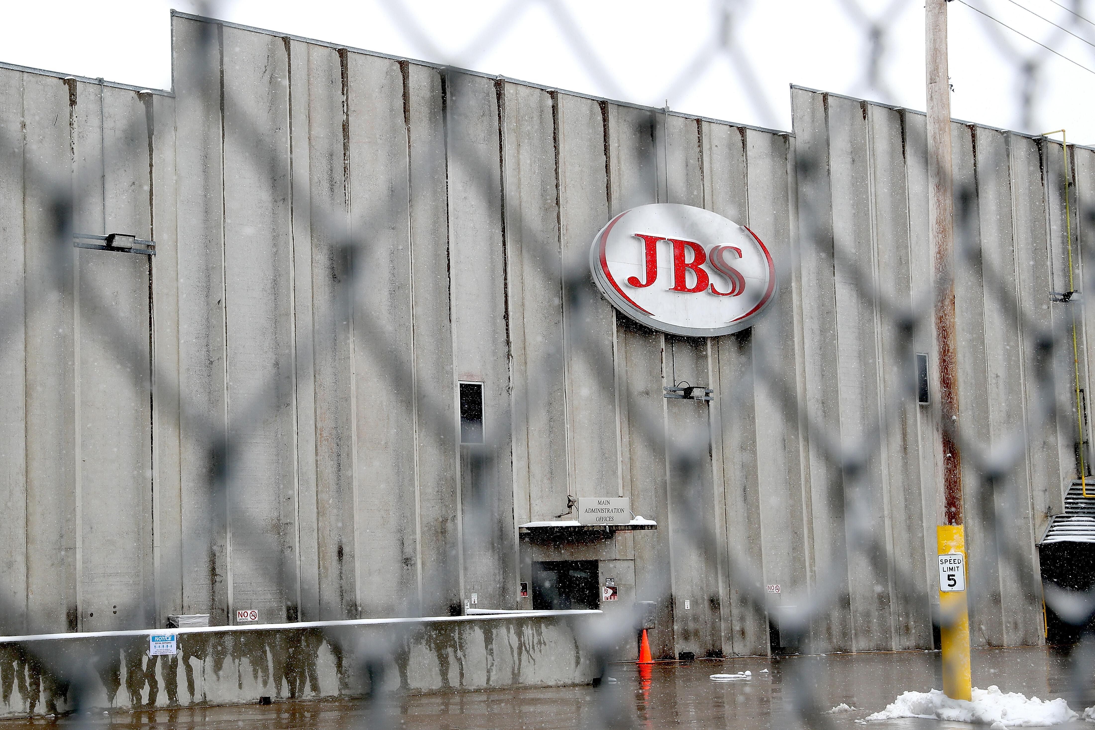 JBS відновила роботу після атаки хакерів з Росії