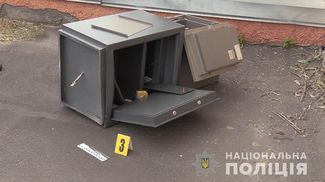 Вдерлися до офісу через вікно на 2 поверсі та винесли сейфи: в Києві затримали грабіжниів