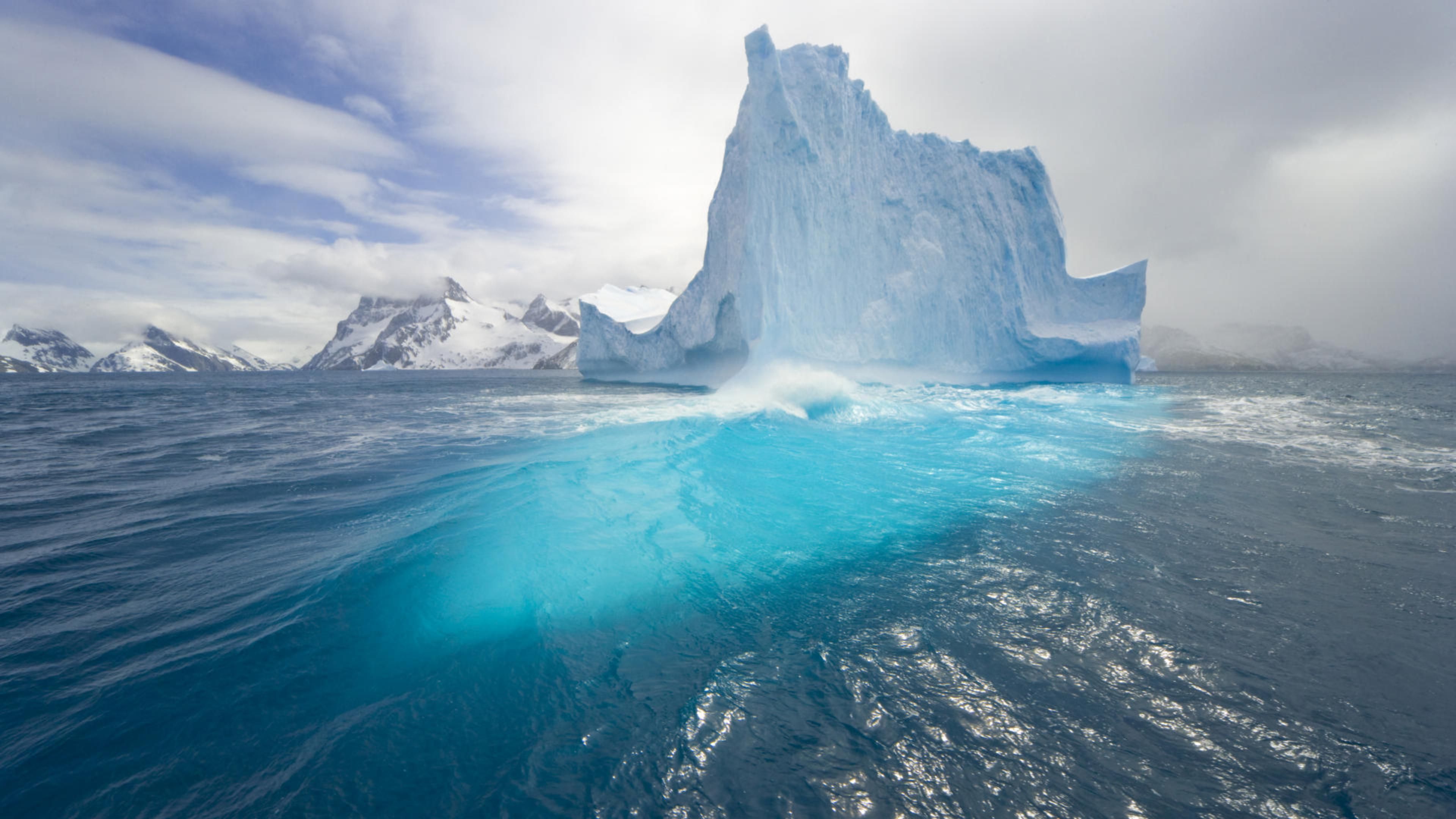 Северный ледовый. Айсберги Антарктиды. Северный Ледовитый океан и Антарктида. Море Уэдделла ледник. Арктика Северный Ледовитый океан.