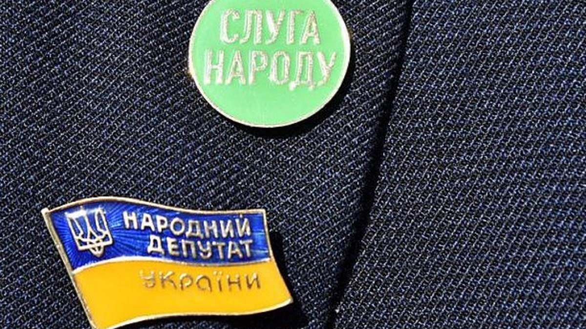 Слуги в Раде обсуждали введение сухого закона во фракции Слуги в Раде обсуждали введение сухого закона во фракции