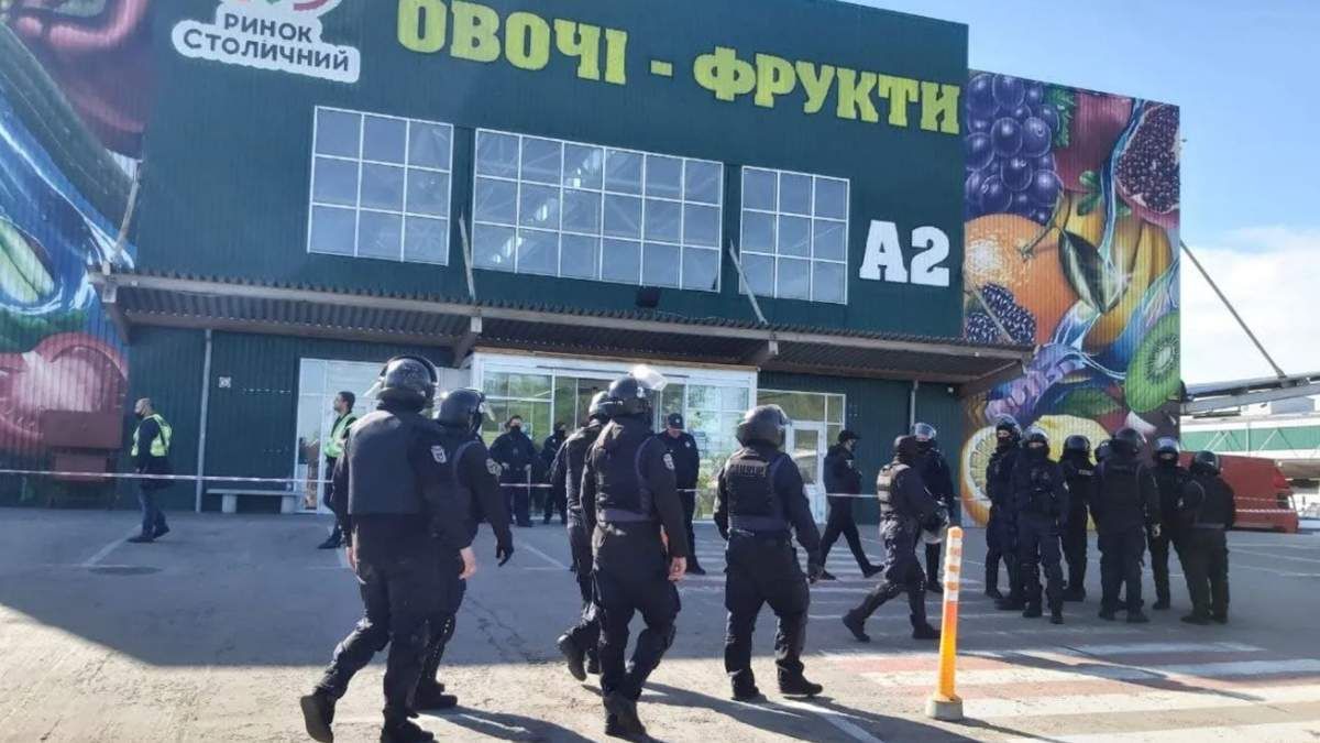 Администрация "Столичного" предупредила о фейковых митингах, "черном" пиаре и назвала заказчиков