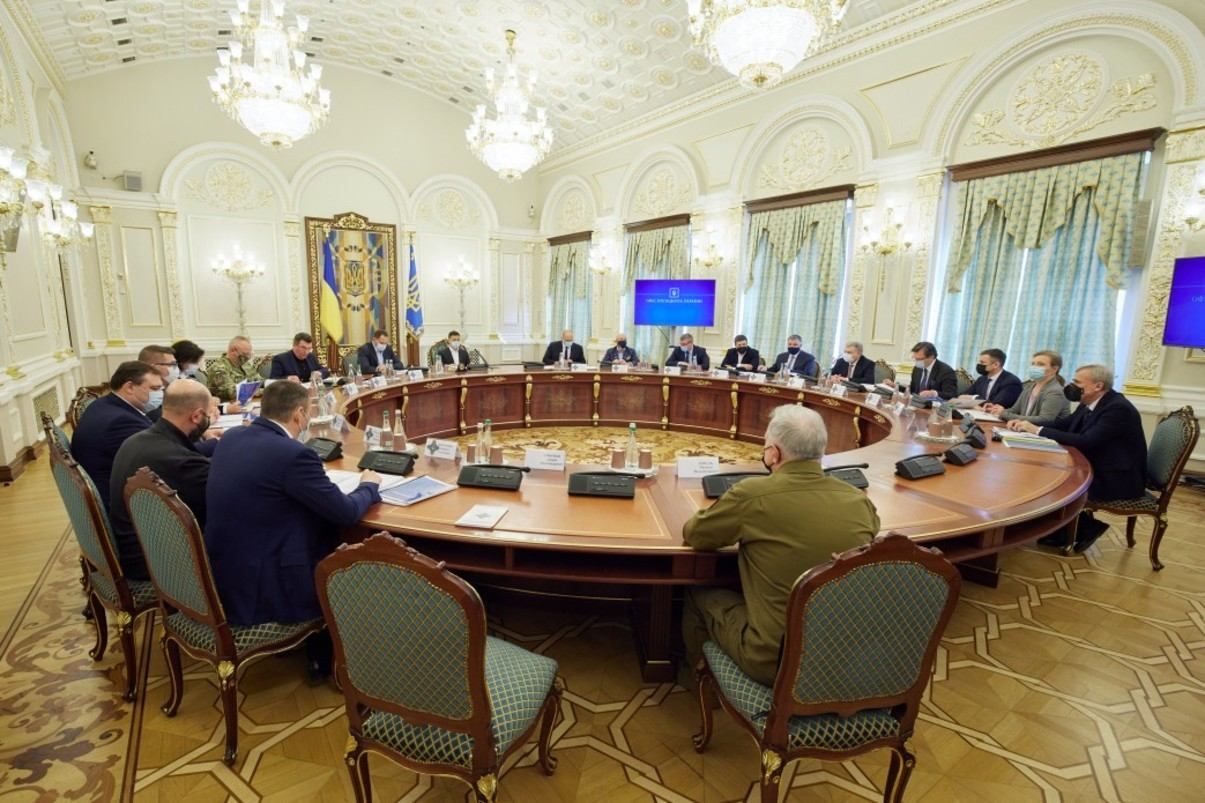 СНБО рассмотрела засекречены вопрос о Крыме и борьбу с терроризмом