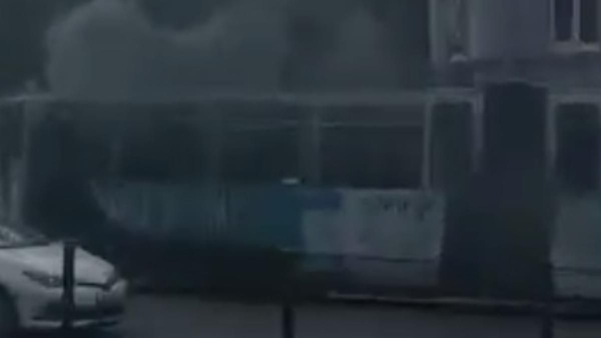 Во Львове на Городоцкой загорелся трамвай 04.06.2021: видео