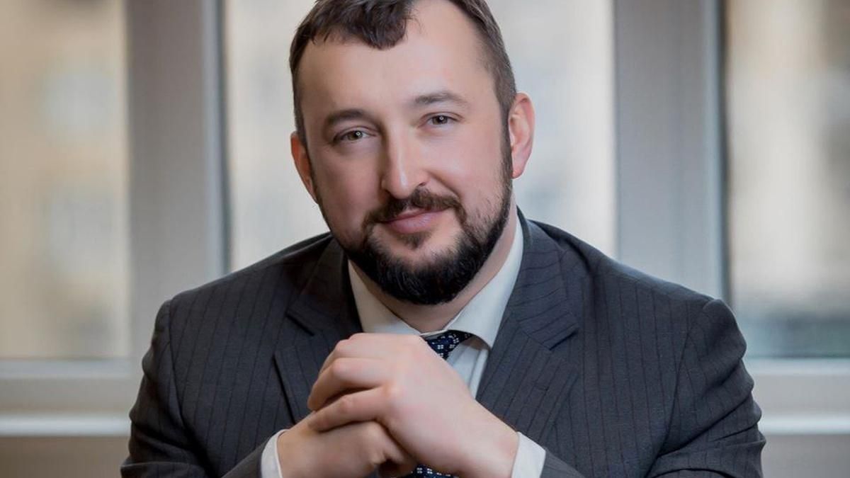 Невідомі стріляли в заступника голови АРМА Павленка Невідомі стріляли в заступника голови АРМА Павленка