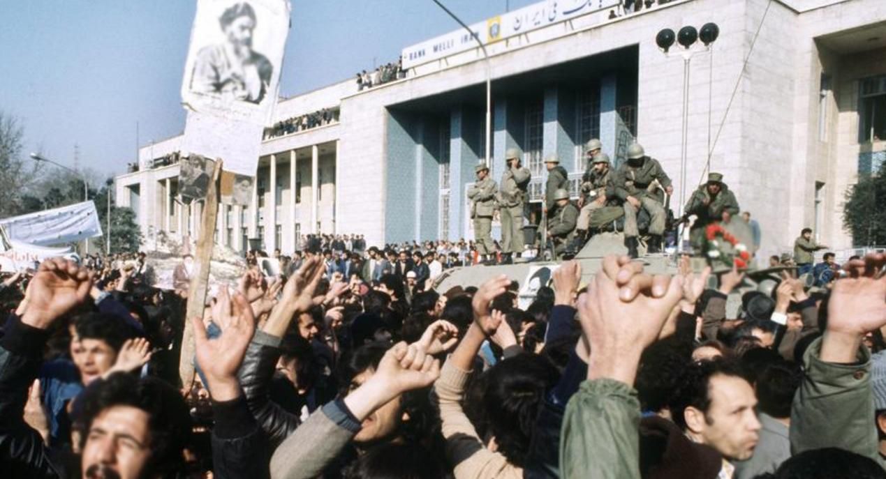 Повалення монархії в Ірані: як Близький Схід перетворився на зону нестабільності Повалення монархії в Ірані: як Близький Схід перетворився на зону нестабільності