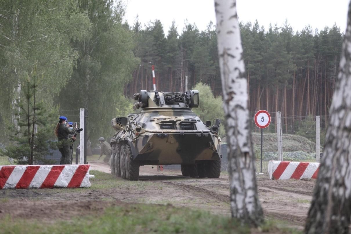 На Харківщині тренувалась поліція, гвардійці та рятувальники: фото