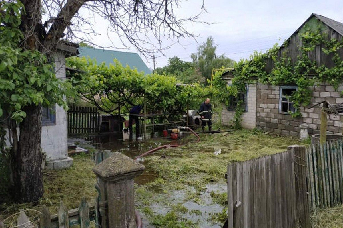 В Днепре почти полсотни домов остаются подтопленными В Днепре почти полсотни домов остаются подтопленными