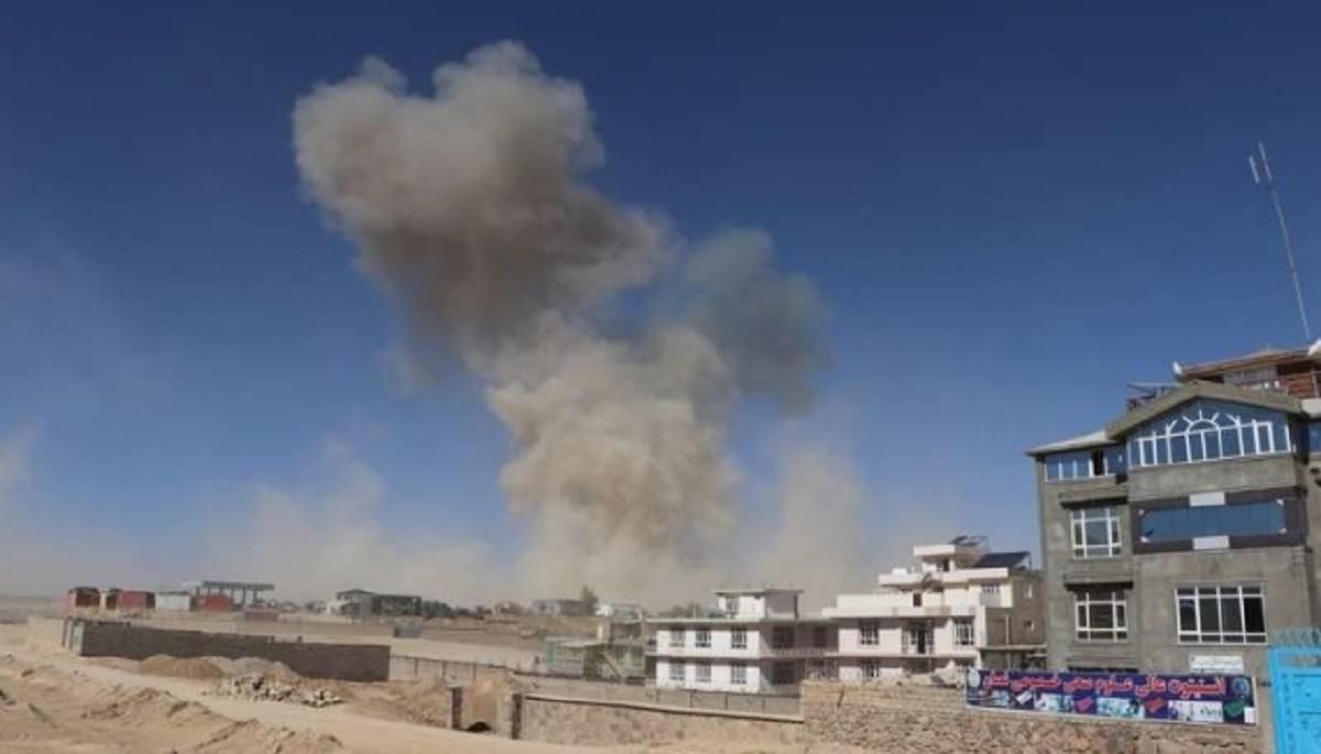 В Афганістані підірвалося авто: загинули щонайменше 10 людей В Афганістані підірвалося авто: загинули щонайменше 10 людей