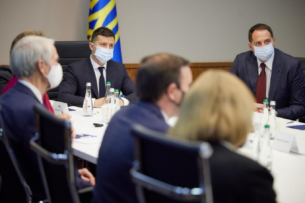 Зеленський розповів, про яку військову допомогу він говорив з США Зеленський розповів, про яку військову допомогу він говорив з США
