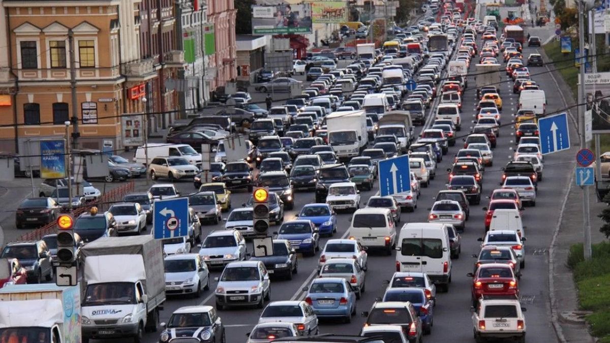 Где затруднено движение в Киеве 7 июня: онлайн-карта Где затруднено движение в Киеве 7 июня: онлайн-карта