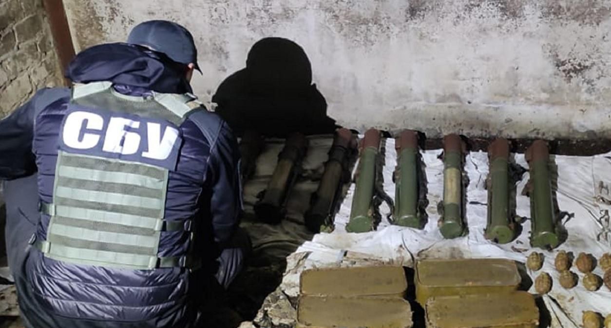 СБУ ликвидировала в Донецкой области схрон с оружием боевиков Гиркина