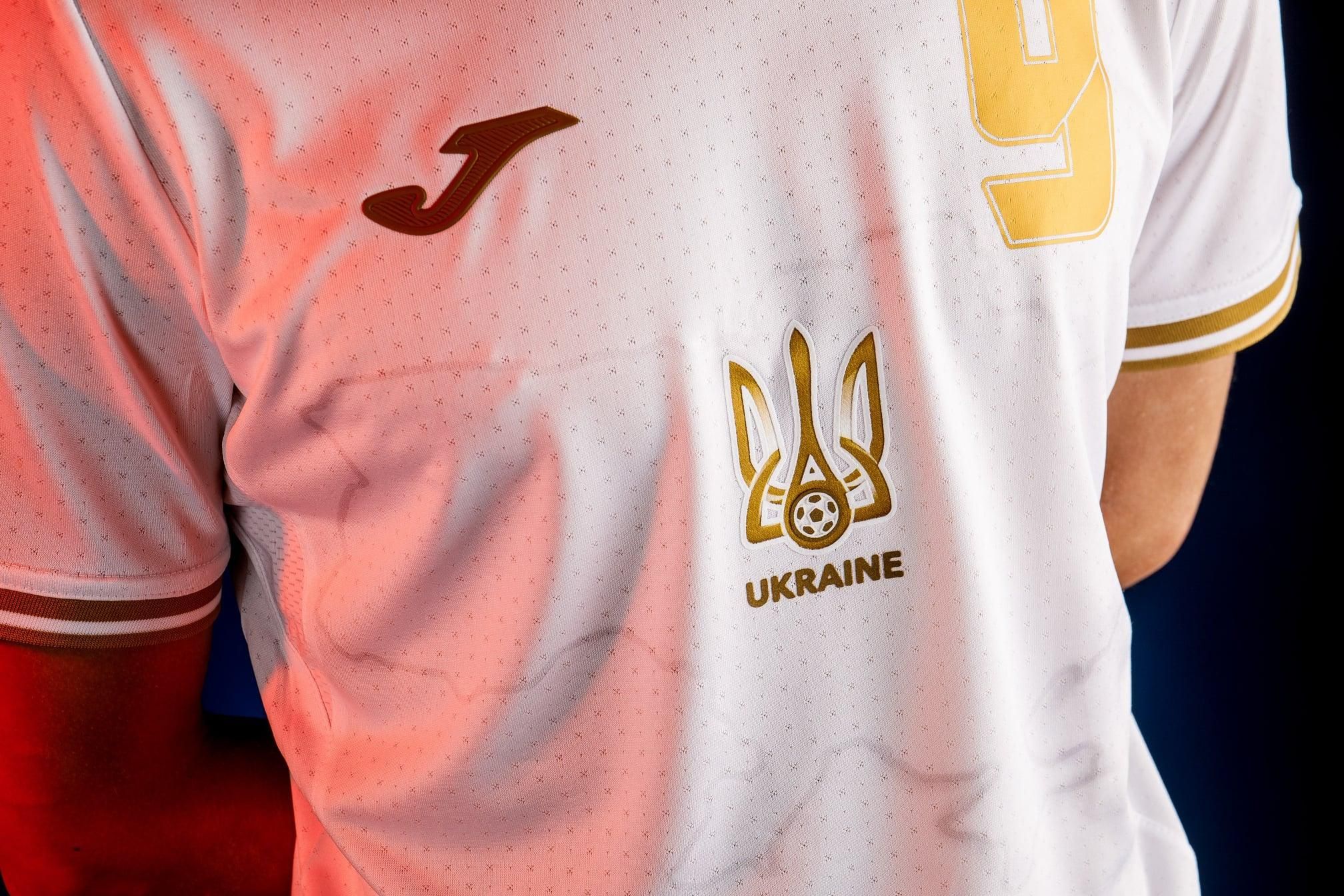 Как реагируют соцсети на новую форму сборной Украины