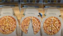 Будьте осторожны: работник пиццерии показал, как украсть кусок пиццы незаметно для клиента
