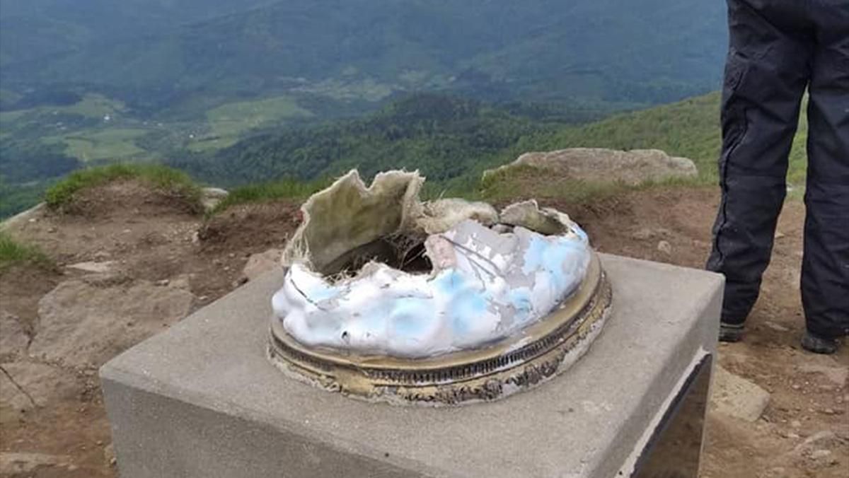 На горе Пикуй упала статуя Иисуса: какая причина - фото На горе Пикуй упала статуя Иисуса: какая причина - фото