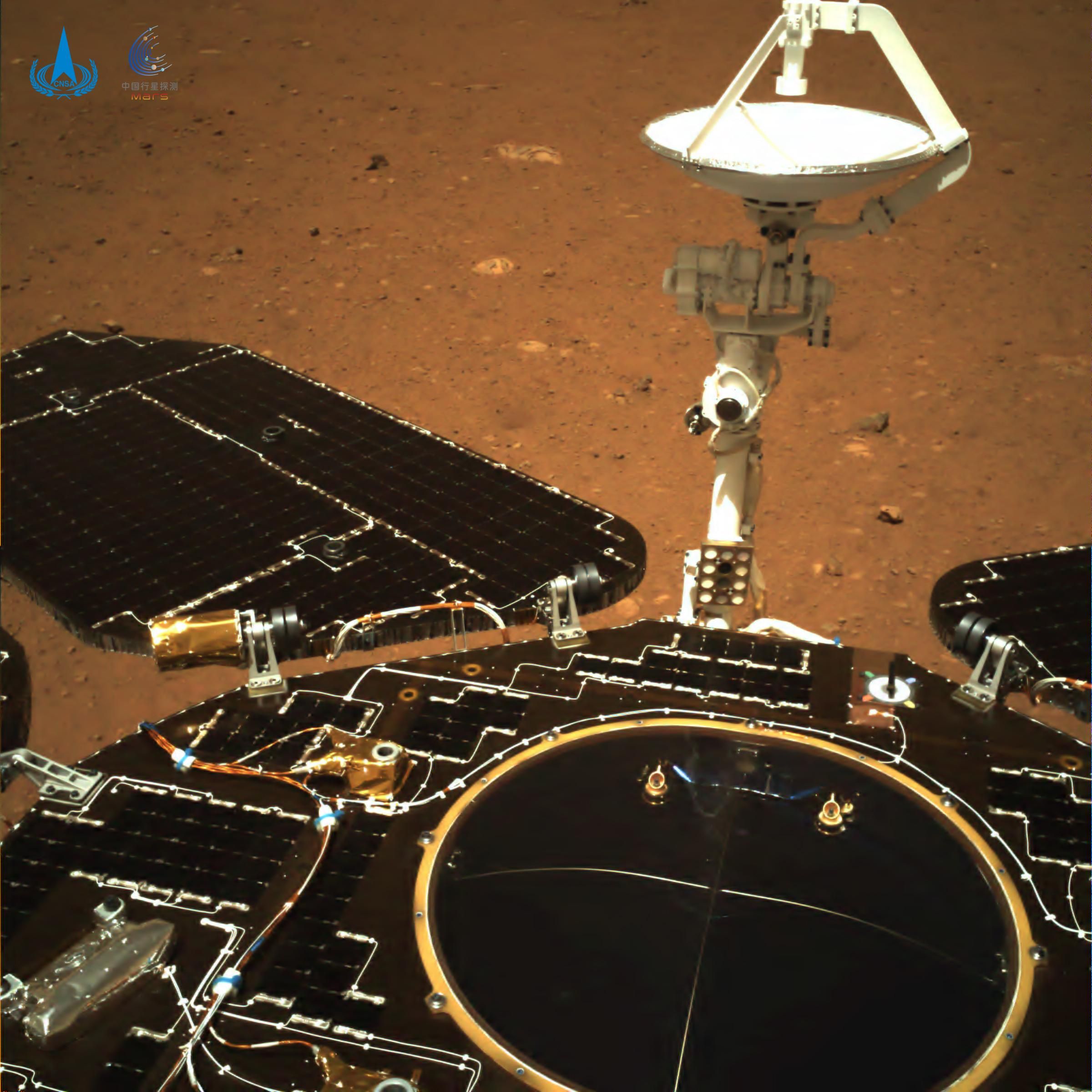 Сфотографировали марсоход Чжужун: фото Марса в высоком разрешении