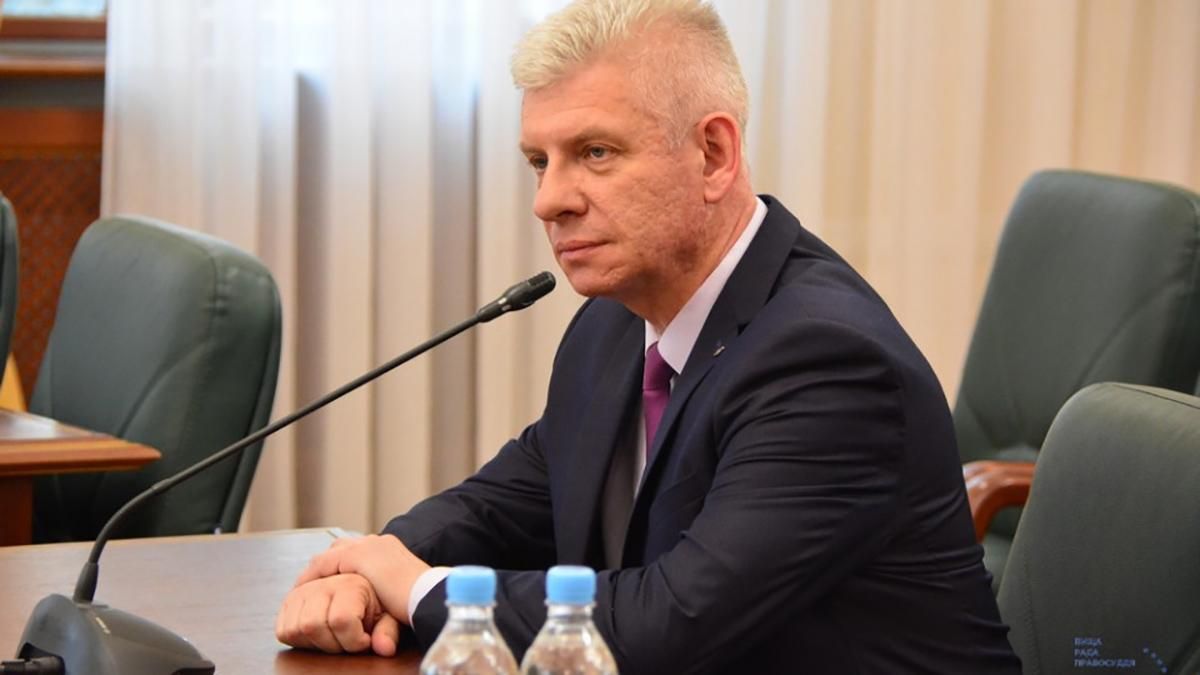 Судья Сердюк предлагал деньги полицейским: в ВРП его покрывают Судья Сердюк предлагал деньги полицейским: в ВРП его покрывают