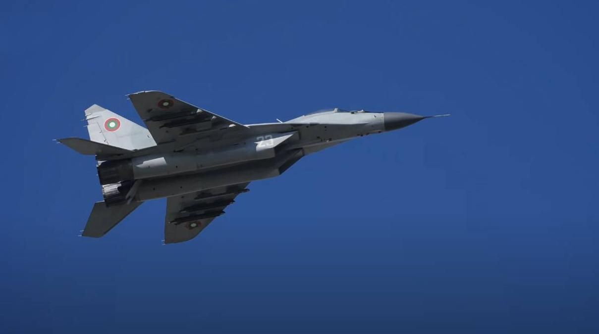 У Болгарії 9 червня 2021 винищувач ВПС впав в Чорне море