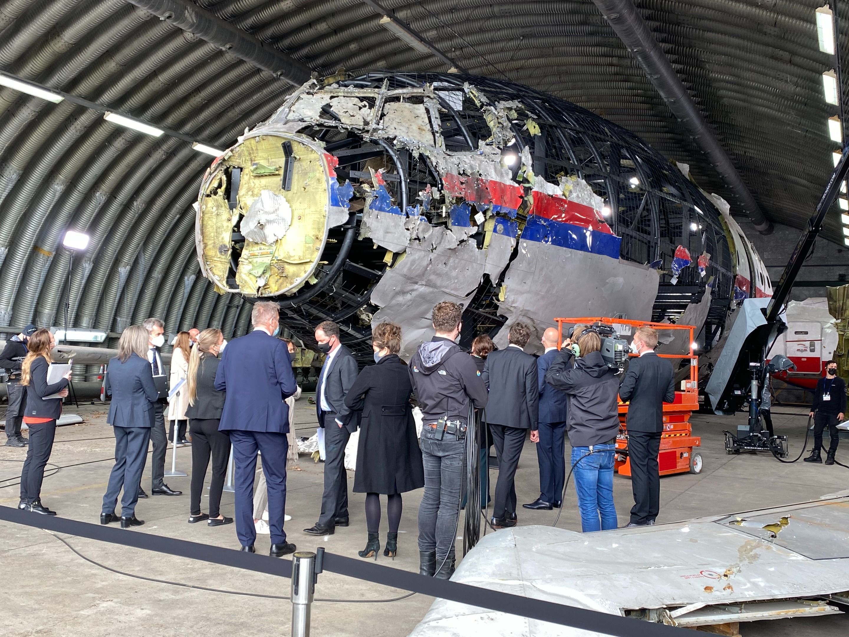 У Гаазі заслухали переговори бойовиків перед збиттям MH17 Буком У Гаазі заслухали переговори бойовиків перед збиттям MH17 Буком