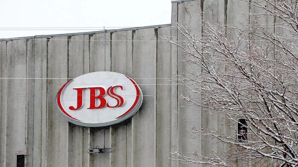 Компания JBS заплатила хакерам 11 миллионов долларов