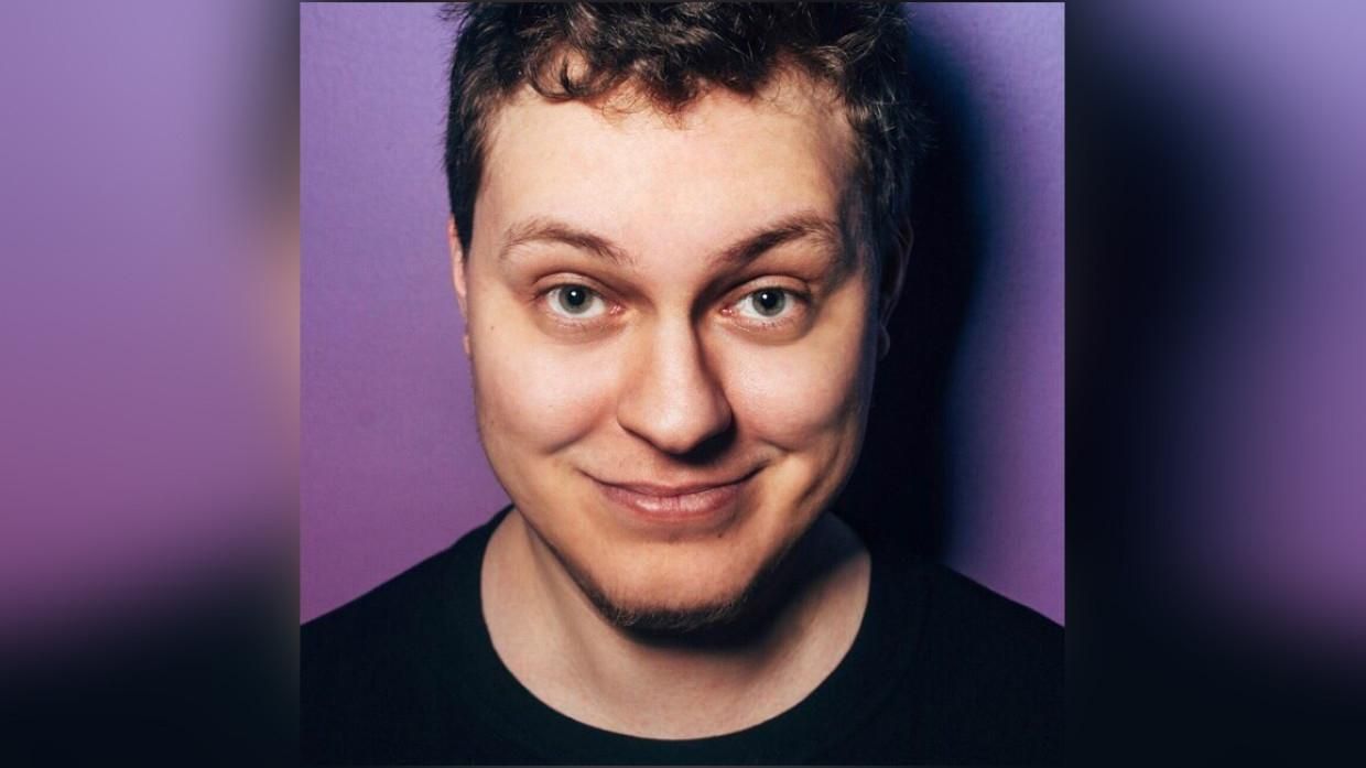 Російського блогера Хованського звинуватили у виправданні тероризму Російського блогера Хованського звинуватили у виправданні тероризму