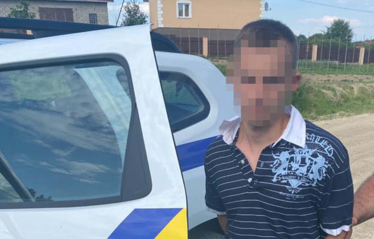 Ограбил менее 8 церквей: на Львовщине задержали серийного вора - фото Ограбил менее 8 церквей: на Львовщине задержали серийного вора - фото