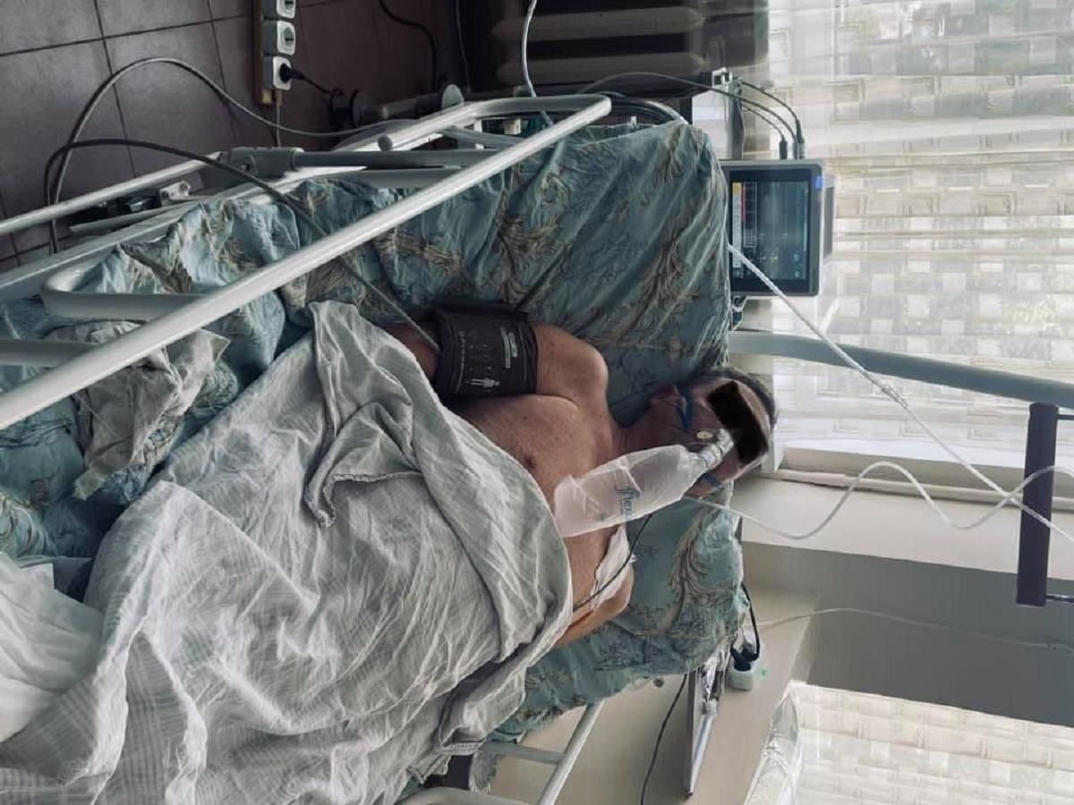 Лікарі з Дніпра врятували від COVID-19 чоловіка з однією легенею