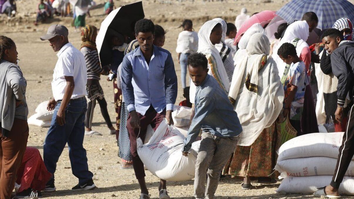 В Эфиопии катастрофическая продовольственная ситуация, люди голодают