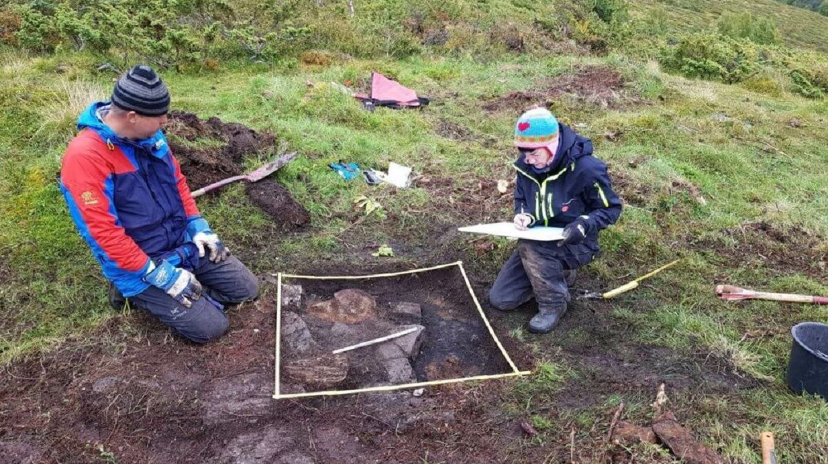 У Норвегії під льодом відкопали давнє поселення епохи вікінгів У Норвегії під льодом відкопали давнє поселення епохи вікінгів