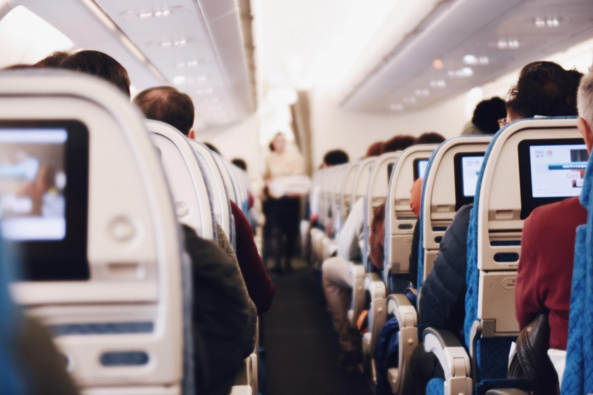 Starlink почав переговори з авіакомпаніями про запуск Wi-Fi у літаках