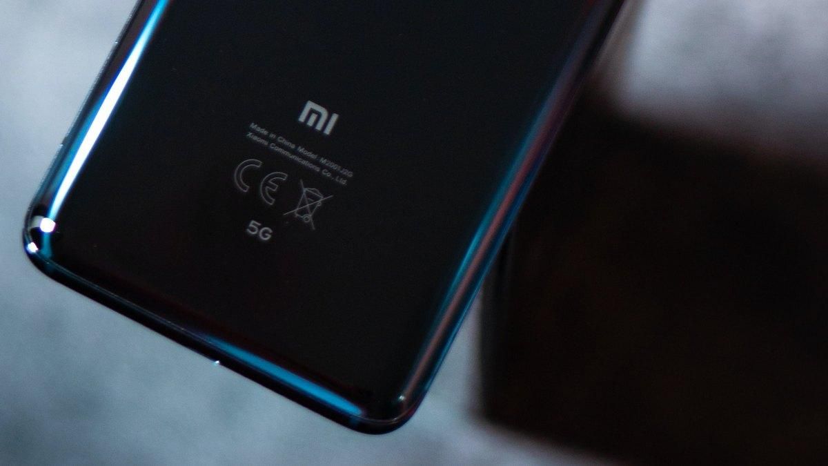 Смартфон Xiaomi Mi 12 показали на перших зображеннях Смартфон Xiaomi Mi 12 показали на перших зображеннях