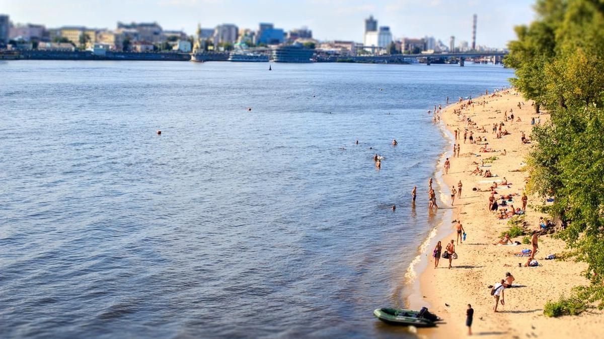 Кличко оголосив про готовність всіх 14 пляжів Києва до літнього сезону