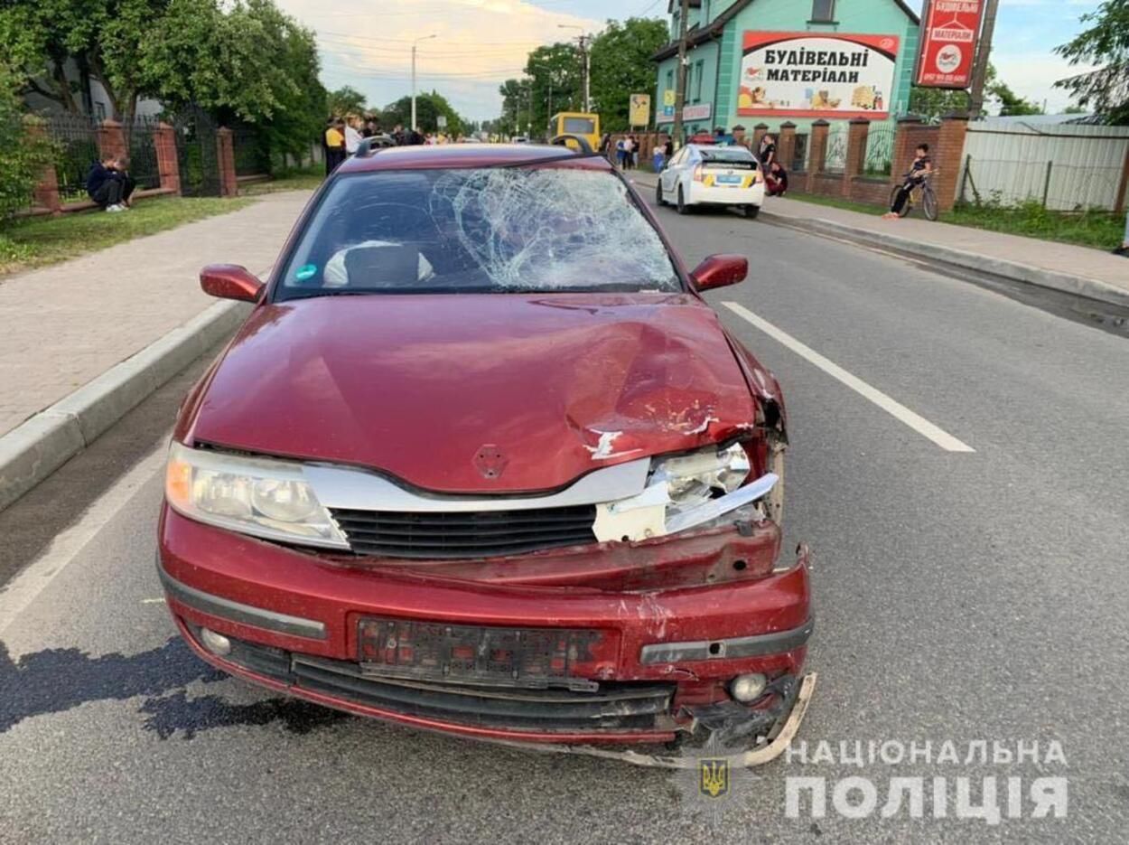 Відлетів на кілька метрів: у Городку 10.06.2021 в жахливій ДТП загинув 13-річний скутерист – фото і відео