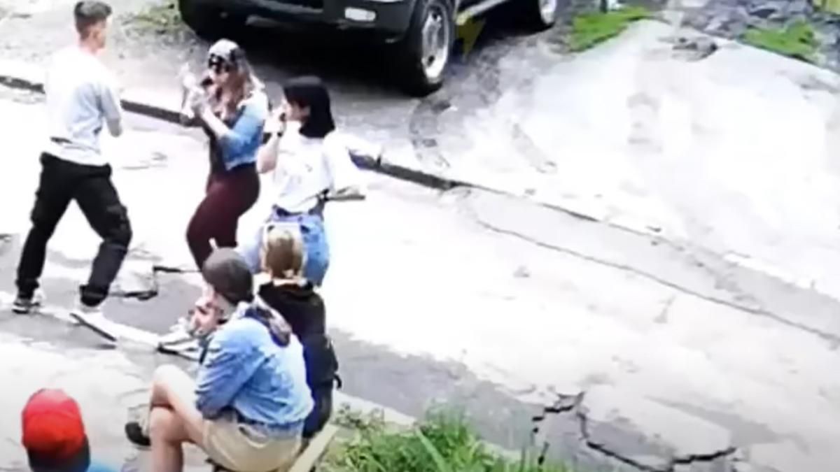 В Харькове полиция установила местонахождение 16-летнего подростка, жестоко избившего ровесницу