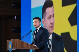 Зеленский хочет 4 тысячи долларов, – Шкарлет о зарплатах педагогов Президентского университета