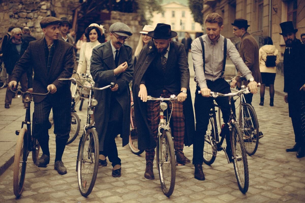 Батяри на роверах: у Львові пройшов ретро-велопробіг – фото Батяри на роверах: у Львові пройшов ретро-велопробіг – фото