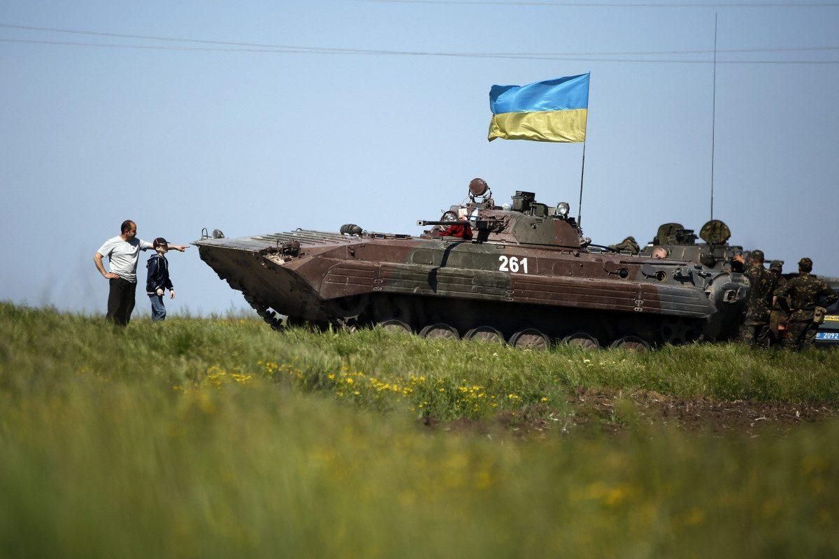 Очевидці згадали день визволення Маріуполя: відео Очевидці згадали день визволення Маріуполя: відео