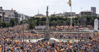 В Испании началась масштабная акция против помилования политиков Каталонии: видео